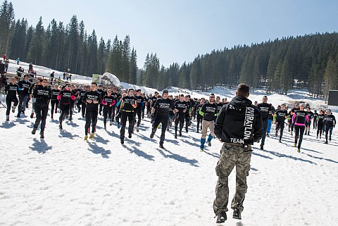 VSE, KAR MORATE VEDETI PRED ZIMSKIM OVIRATLONOM - Ogrevanje na startu bo vodil kondicijski trener; foto: Jure Šinkovec