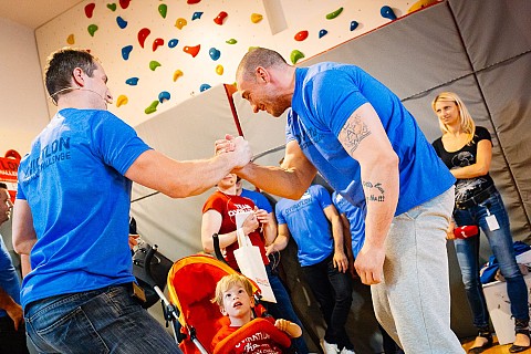 Mini oviratlon za otroke v URI - Soča 2016