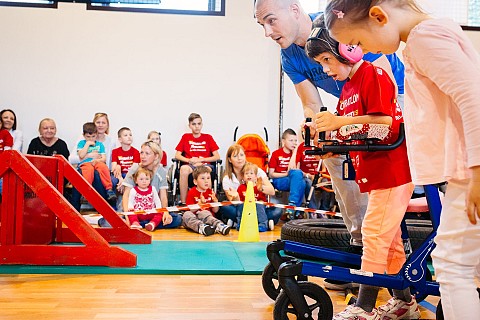 Mini oviratlon za otroke v URI - Soča 2016